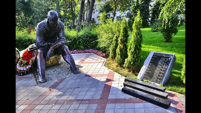 ВЛАДИМИР ПЕСНЯ   -   УХОДЯТ НАВСЕГДА...