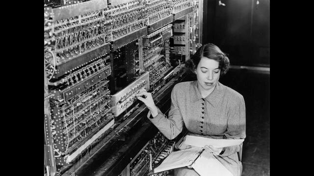 DekoTV - The five generations of computers