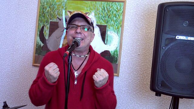 Валерий Палаускас  -    ПОЦЕЛУЙ!