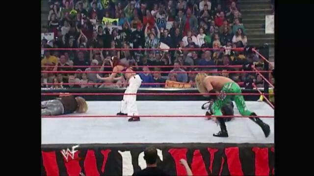 Christian & Edge vs The Hardy Boyz (WWF Tag Team Championship)