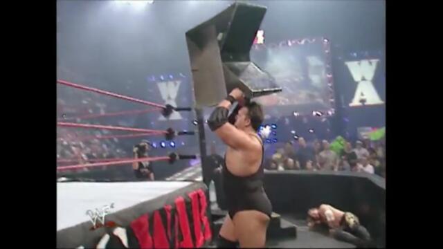 Chris Jericho vs The Big Show (WWF Hardcore Championship)