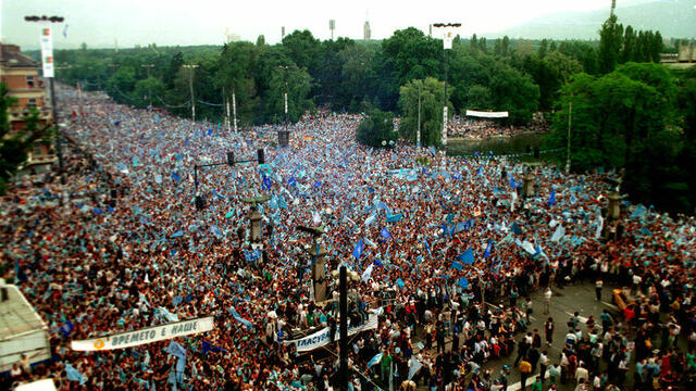 БОЛЕСТИТЕ НИ, ХРАНАТА НИ И КАК ВСИЧКИ ГО ИЗЛАПАХМЕ ГОЛЕМИЯ ДЕМОКРАТИЧЕН...