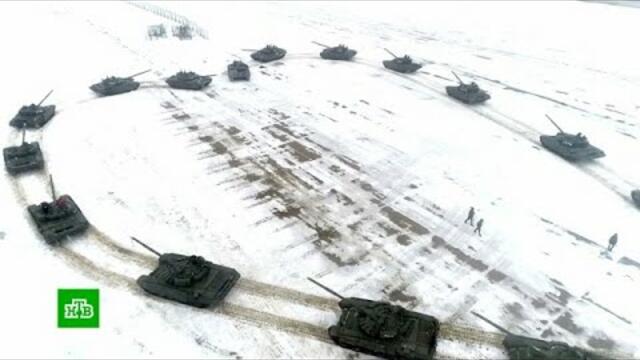 Подмосковный военный сделал предложение девушке с помощью сердца из танков