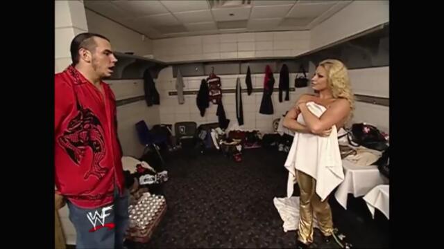 Matt Hardy backstage Trish Stratus (Raw 22.10.2001)