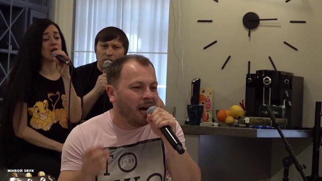 Я. Сумишевский   -   ЖЕНЩИНА АВГУСТА