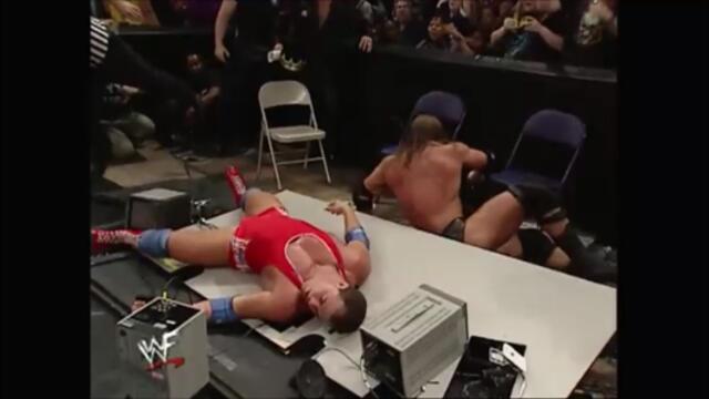 WWF Kurt Angle vs Triple H  Main Event (Raw 02.10.2000)