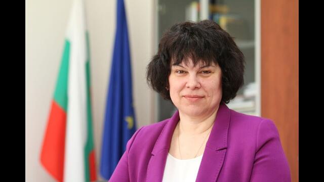 Таня Михайлова: Българското образование даде най-доброто от себе си