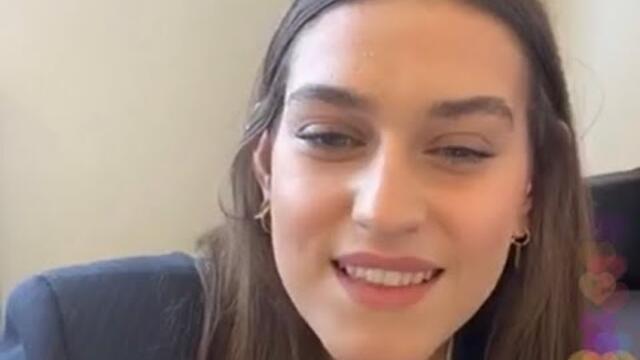 GAIA CANTA “COCO CHANEL” A VEVO AT HOME