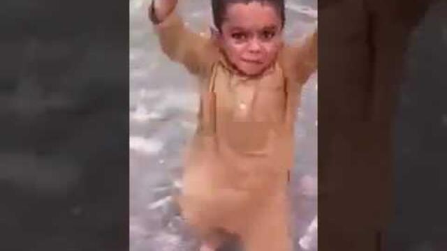 Dancing kid on sindhi song