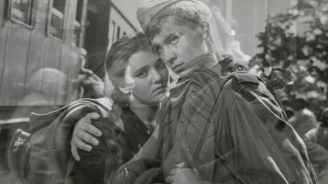 Молодую жену обнимал, целовал, на войну от нее уезжал.