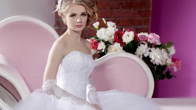 Цыганка песней меня пленила.