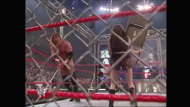 WWF Kurt Angle vs Triple H in a Steel Cage Main Event (Raw 04.03.2002)