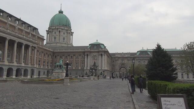 Budapest Castle Hill (Walking & Bus Tour)