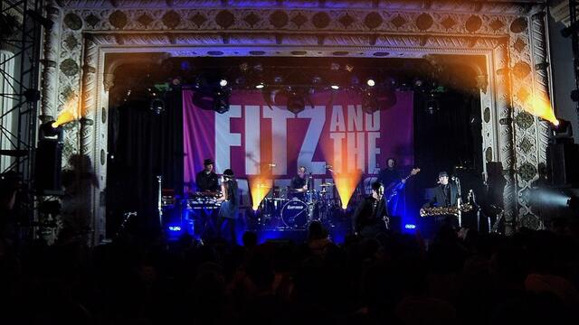 Fitz and The Tantrums - Dear Mr. President (Live In Chicago)