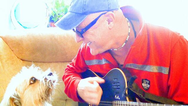 Валерий Палаускас  -   СТОЙ ВРЕМЯ