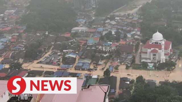 Flash floods hit KL and surrounding areas after heavy downpour