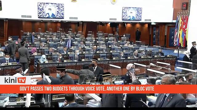 Gov't passes two budgets through voice vote, another one by bloc vote