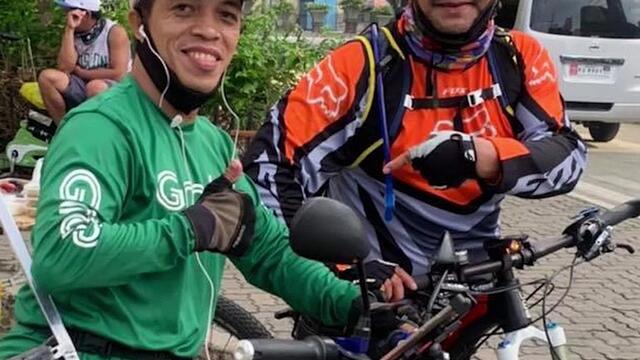 This one-legged PWD delivery app rider is also training for the national sailing team