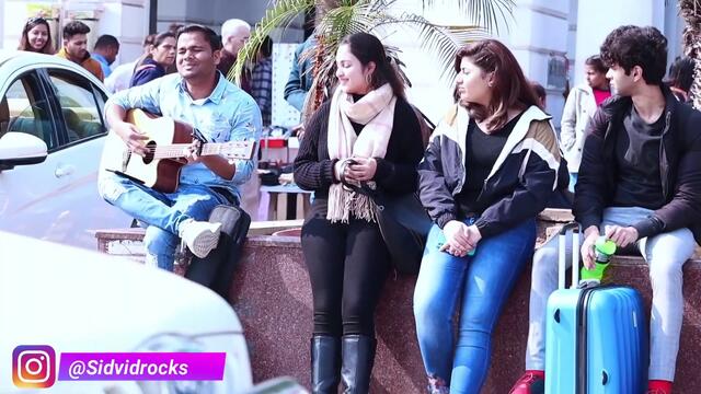 Musical Prank- Awesome Mash Up, Delhi Girls Reaction Prank!!!