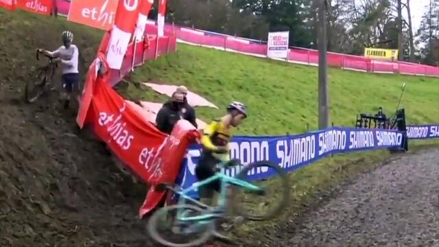 Cyclo-cross - World Cup 2020-2021 - Mathieu van der Poel wins in Namen