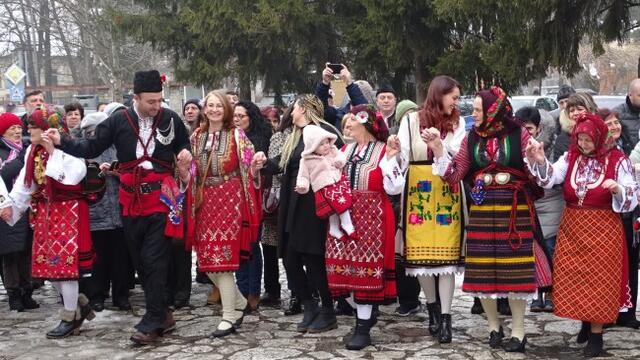 21 януари 2021 - Ден на родилната помощ!  Честит празник на лекари и акушерки - Бабинден