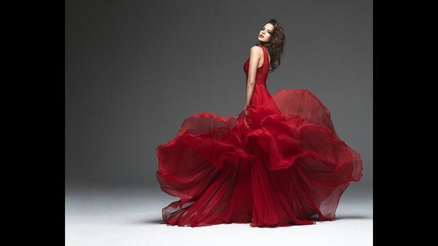 "КРАСНОЕ И ЧЁРНОЕ (КРАСИВЫЕ ЖЕНЩИНЫ В КРАСНОМ)