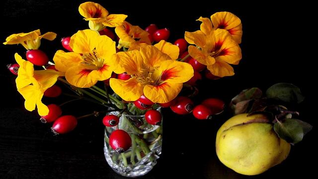 🌻Натюрморти със слънчеви цветя, храни и напитки ... (Ернесто Кортазар)🌻