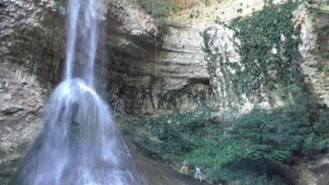 Какая Восхитительная МУЗЫКА и Необыкновенно Красивый Шакуранский Каньон и Водопад!