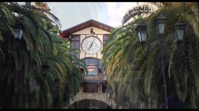 Послушайте Шикарную МУЗЫКУ, Прогуливаясь по Курортному Городу Гагра!