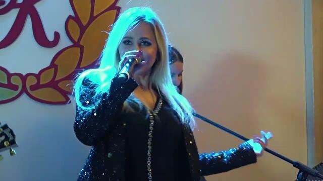 Группа ЛЕДИ & Юля Шереметьева -"Не дари мне розы" в Колизее