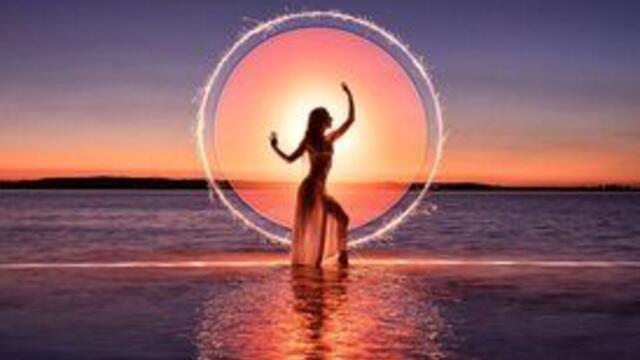 KADEBOSTANY - Take Me To The Moon feat. Valeria Stoica