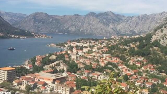 Послушайте Прекрасную МУЗЫКУ, Любуясь Красотой Города Котор в Черногории и Крепостью Святого Иоанна!