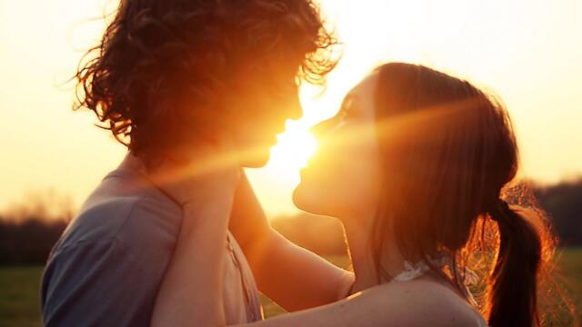 УИТНИ ХЬЮСТОН & ЭНРИКЕ ИГЛЕСИАС  -  COULD HAVE THIS KISS FOREVER