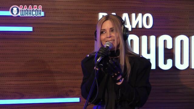 Людмила Соколова — Младшая сестра.