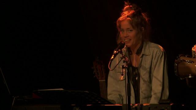 Naïma Joris Live at AB - Ancienne Belgique