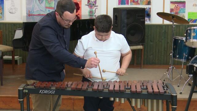 A Kisteleki Alapfokú Művészeti Iskola dob tanszakának növendékei