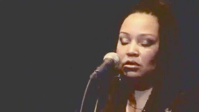 „Surround me with your love“ – 3-11 Porter