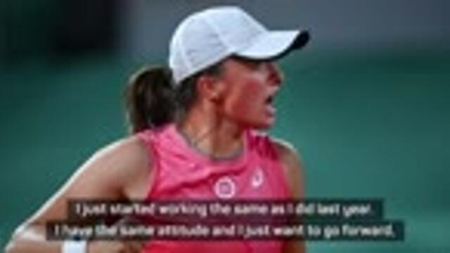 Swiatek dealing with the pressure in Roland Garros title defence