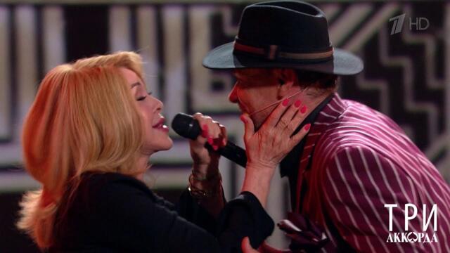 Л. Успенская и М. Аверин - "Я милого узнаю по походке".