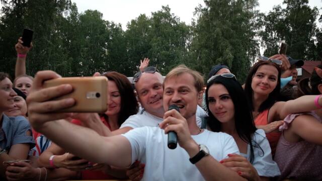 Алексей Петрухин и Ярослав Сумишевский  -  Пластиночка