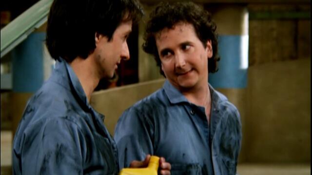 PERFECT STRANGERS - Larry & Balki Fix a Used Car