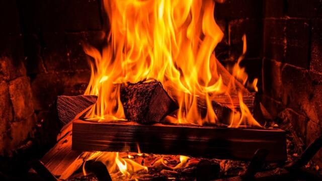 Звук зимней вьюги и огня в камине, треск дров& Видео для сна&