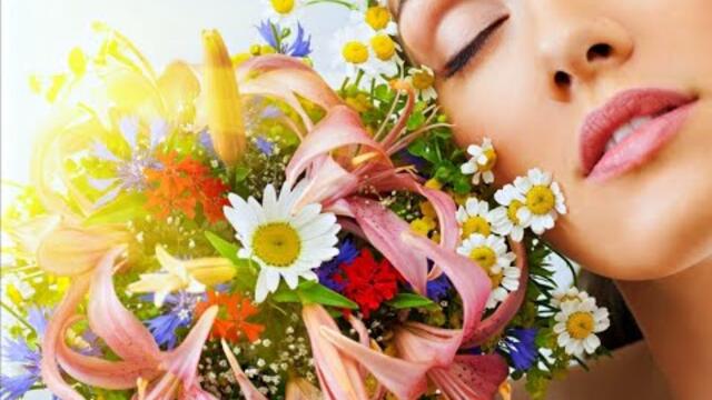 ЛЕТО И КРАСИВЫЕ ЖЕНЩИНЫ