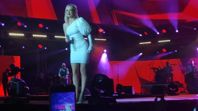 Jelena Rozga Minus i plus Beograd