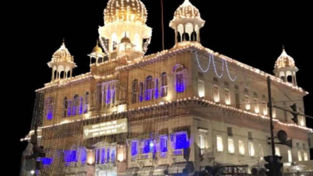 LIVE (OFFICIAL VIDEO) DAILY AMRITVELA GURUDWARA SIS GANJ SAHIB CHANDNI CHOWK DELHI