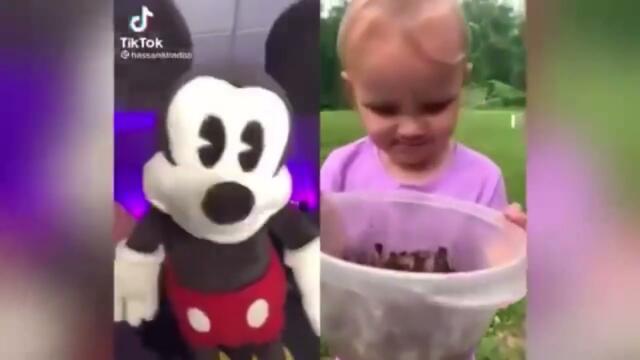 Tiktok Mickey Mouse Reacts (TRY NOT TO LAUGH CHALLENGE) @HassanKhadair