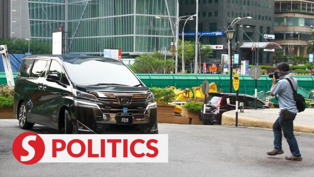 Flurry of activity outside Royal Chulan Hotel where DPM is allegedly meeting govt officials