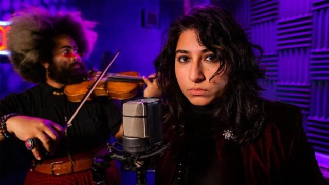 Arooj Aftab "Mohabbat" (Live Performance) | Open Mic