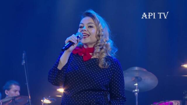 Алексей Хватский - Вера Струнина - Елена Валееваное, ребята, сердцем не стареть/ Новые лица