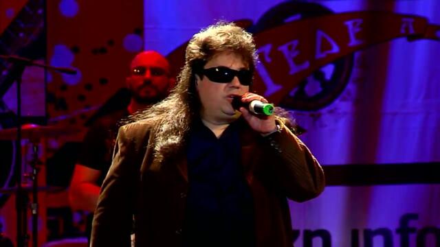 Орест Зорин  -  Стучит дождик